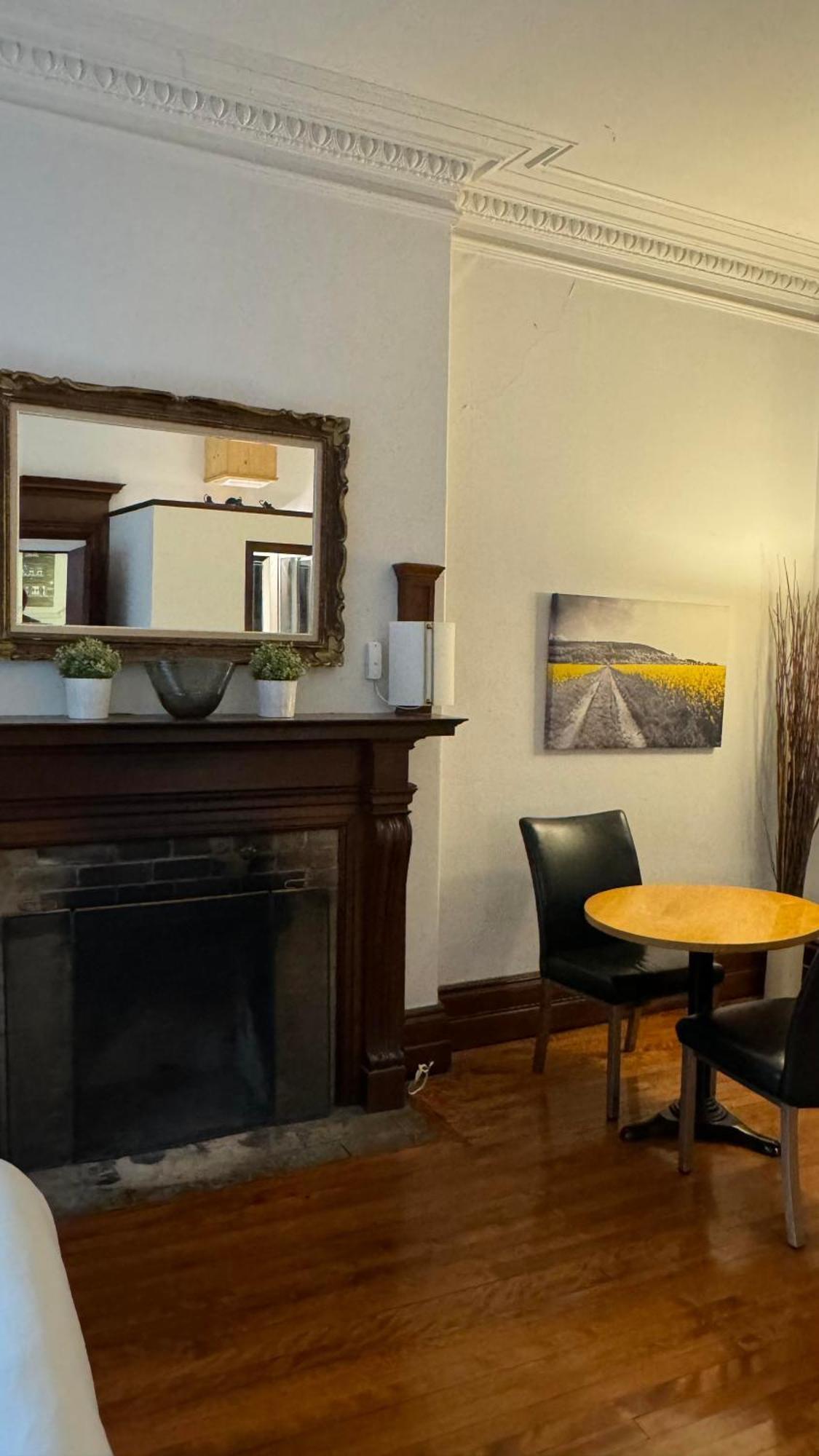 E-Hotel Des Grisons Квебек Екстериор снимка