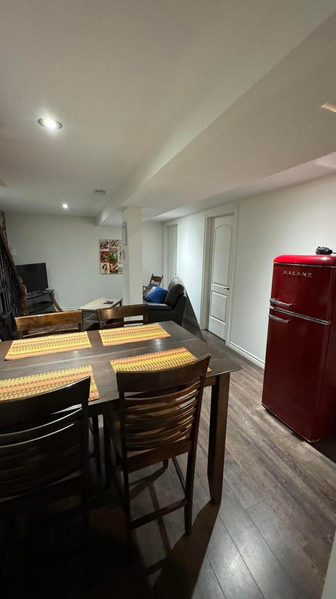 E-Hotel Des Grisons Квебек Екстериор снимка